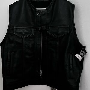Expinoza’s leather vest XL